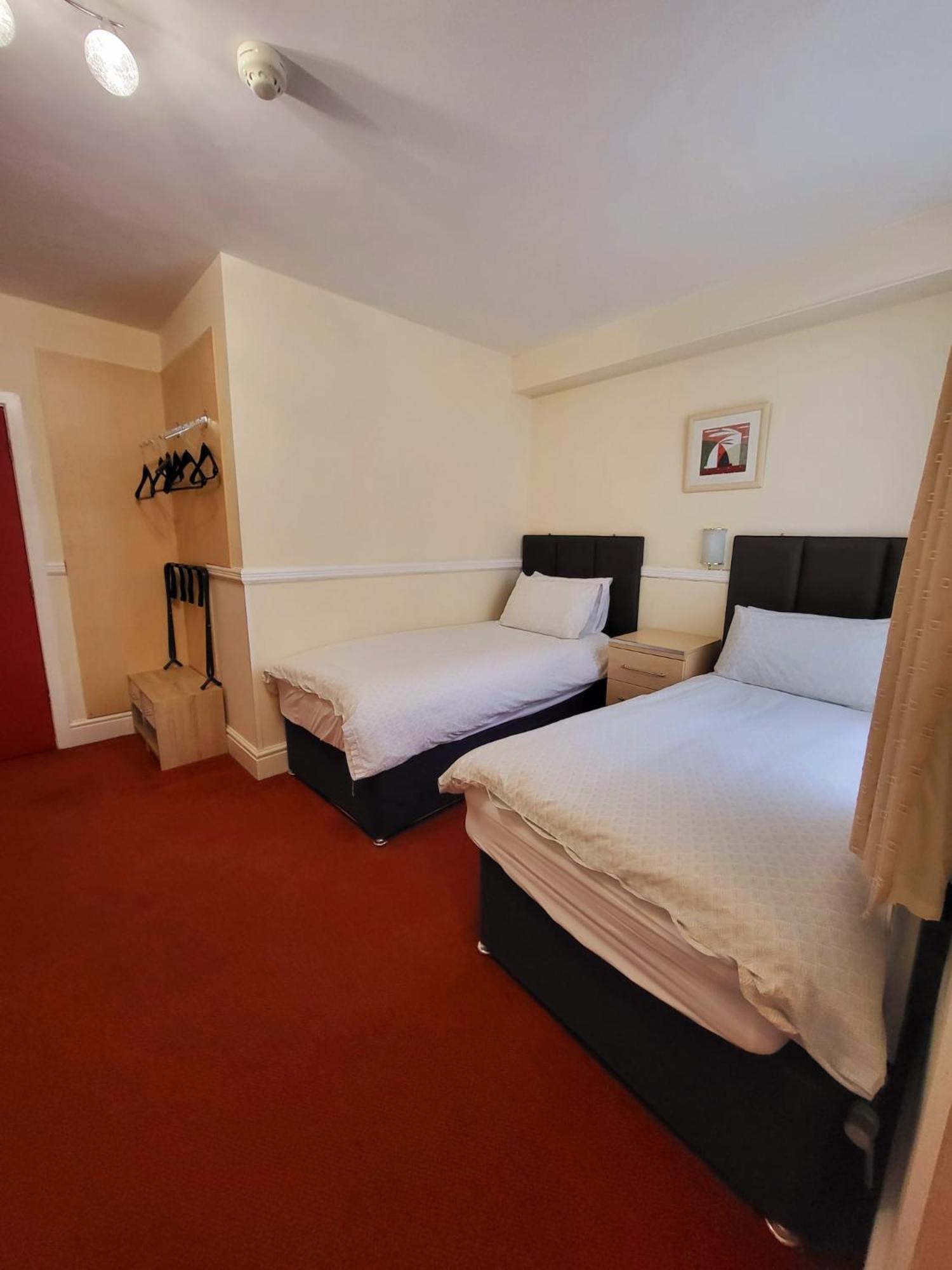 Hotel At Caledonia Douglas Esterno foto